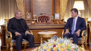 رئيس إقليم كوردستان يجتمع مع السفير الإيراني في العراق