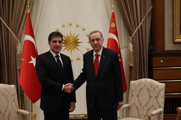 الرئيس نيجيرفان بارزاني يجتمع مع الرئيس أردوغان
